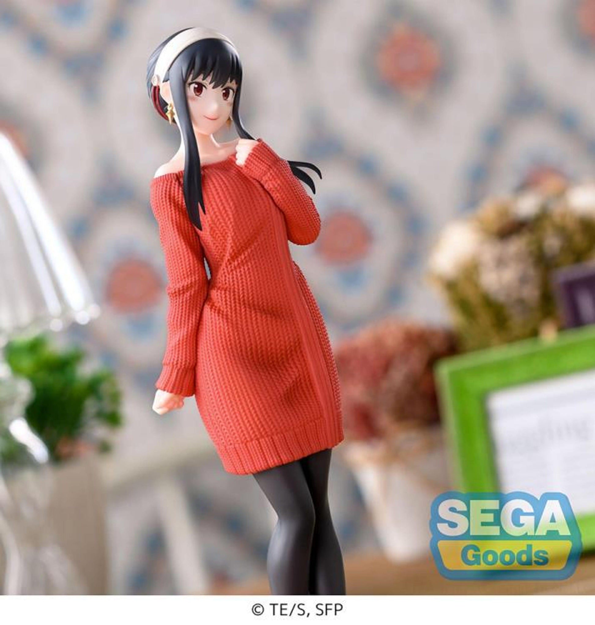 Spy x Family Yor Forger (Plain Clothes) Premium Figure 