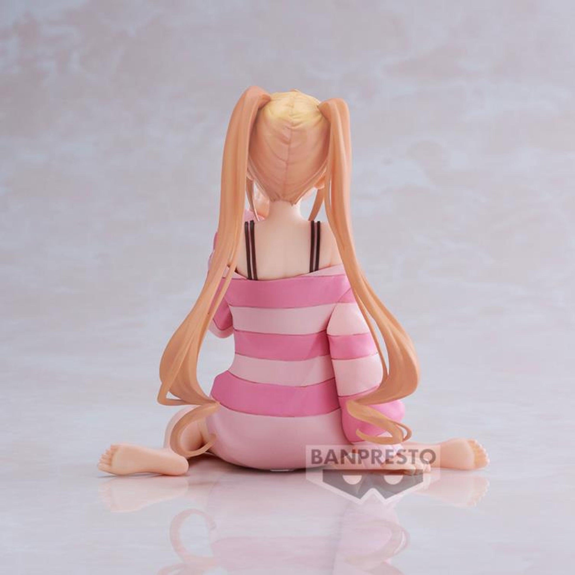 The 100 Girlfriends Who Really, Really, Really, Really, REALLY Love You Relax time Karane In *Pre-order*da 